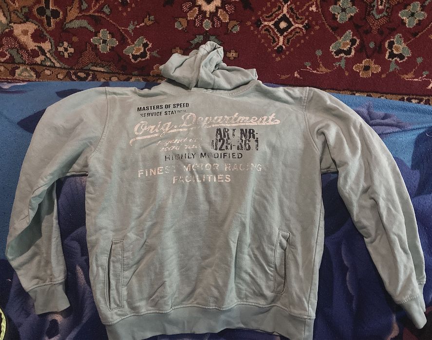 Продам світшот жіночий та зелені джинси