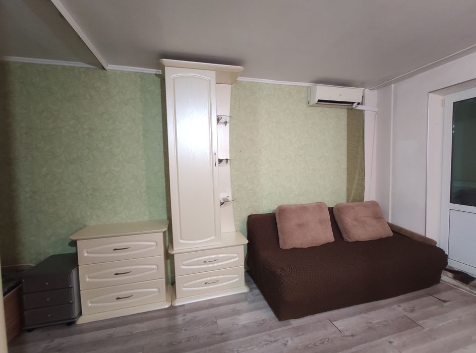 Здається 1к.кв.на Червоній горі