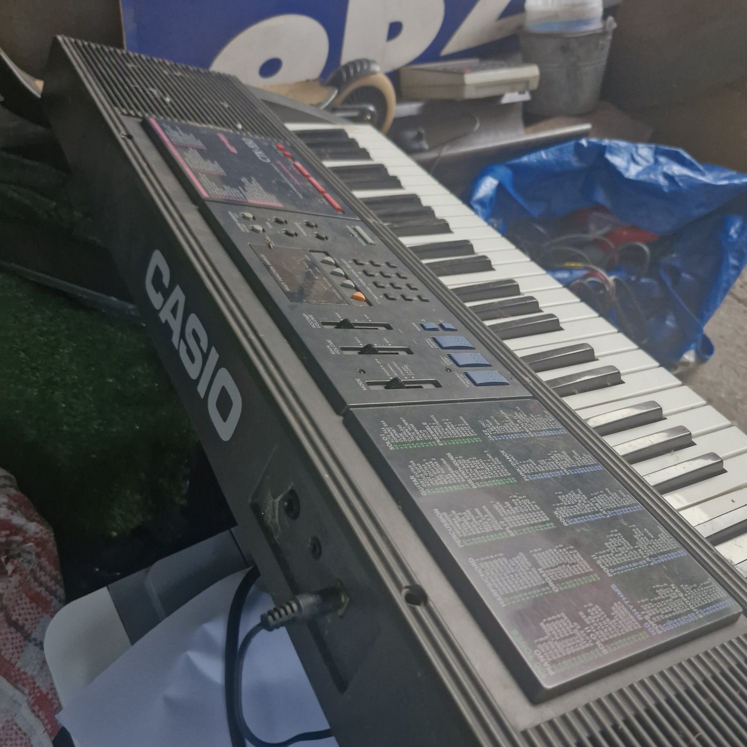 Keyboard Casio CTK-550 – klasyczny, uniwersalny instrument z lat 90.