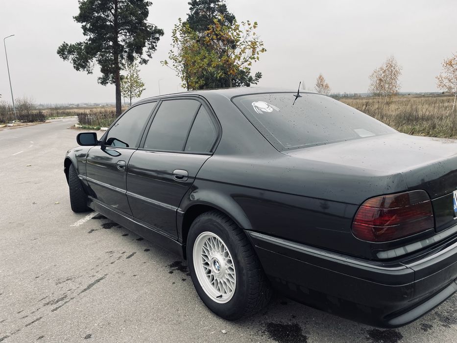 Продам BMW E38 2.8 m52b28