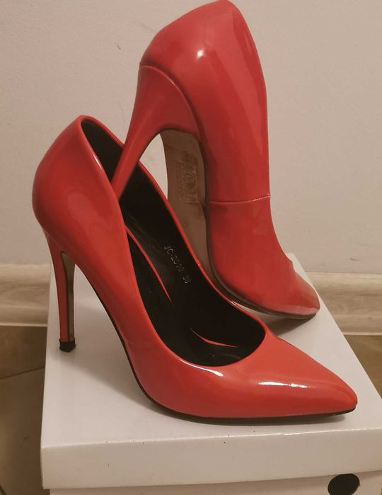 Czerwone czółenka, szpilki Ideal shoes, rozmiar 36 sexy shoes