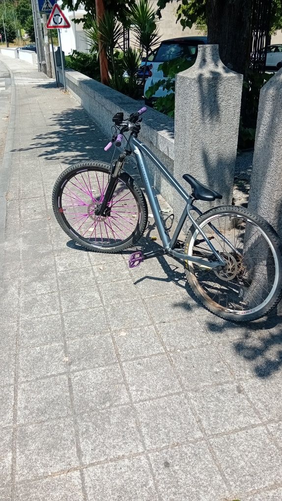 Bicicleta rockrider de grau 29