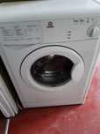Продам стиральную машину Indesit