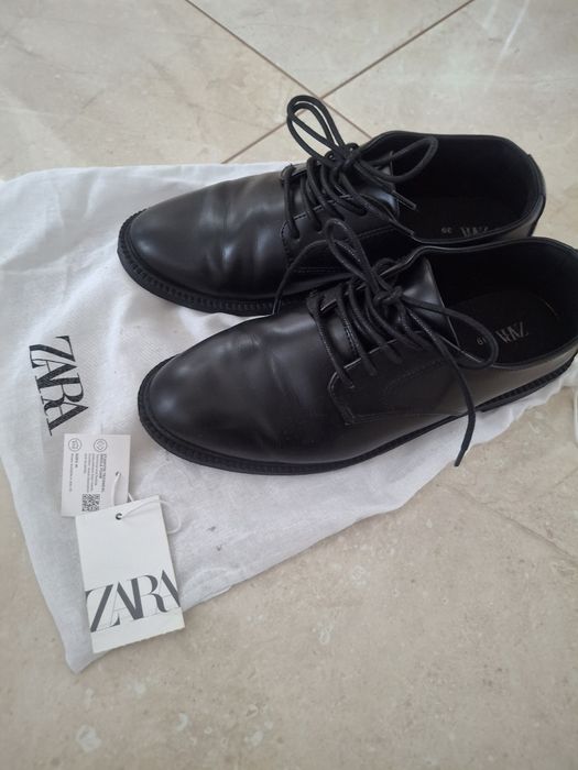 Buty chłopięce komunijne rozmiar 39 (25.5)