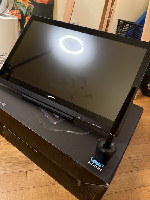 Графічний монітор Huion Kamvas GT - 191 IPS pen Display