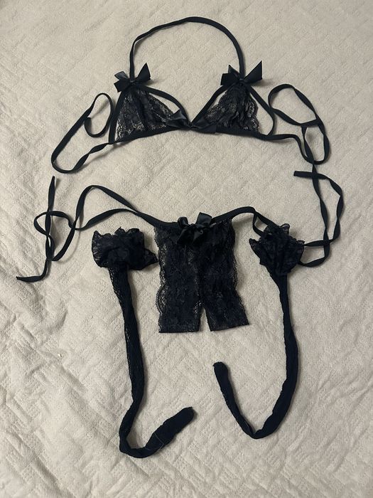 Кружевной комплект нижнего белья