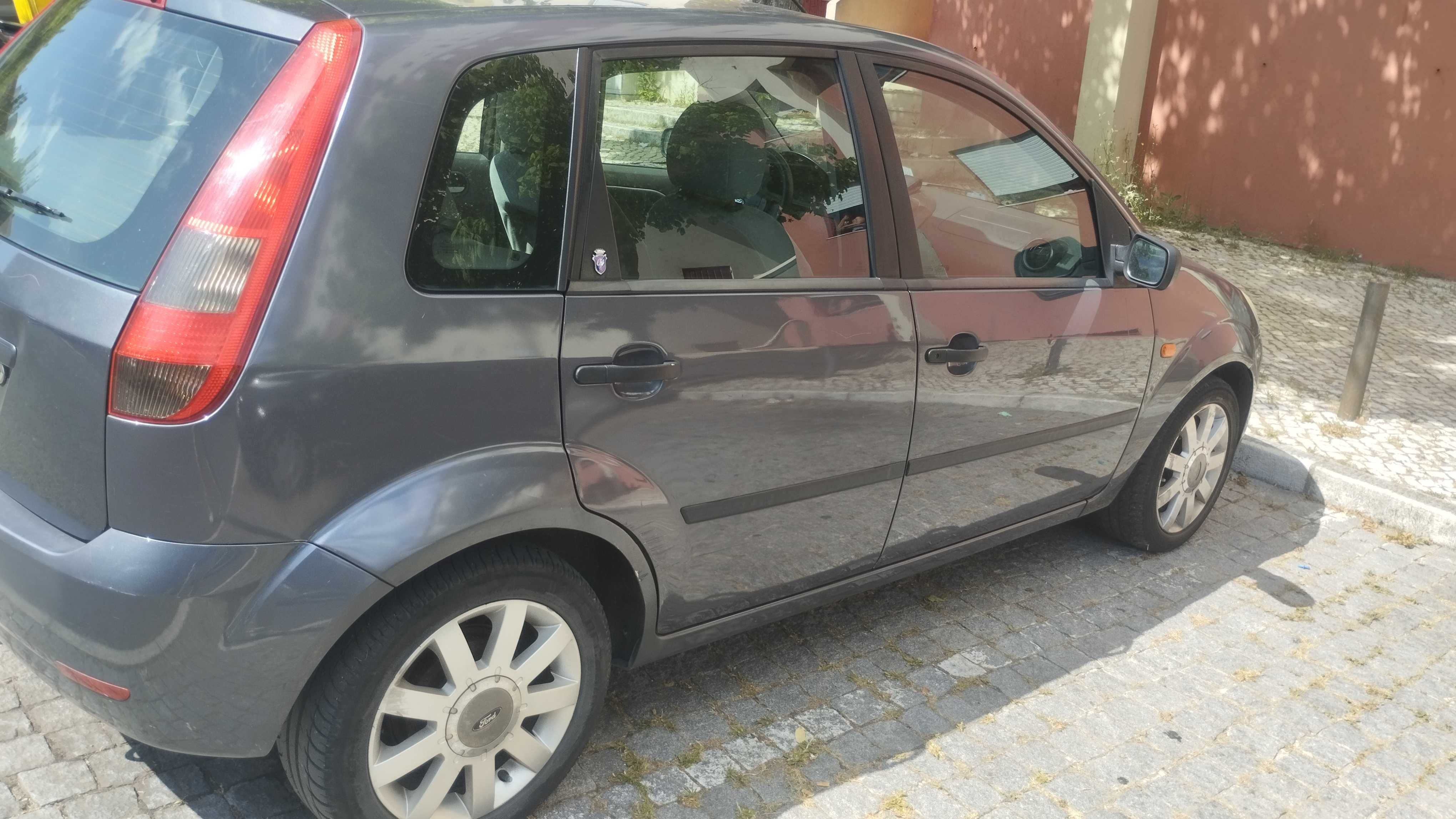 Ford fiesta 1.4 gasolina