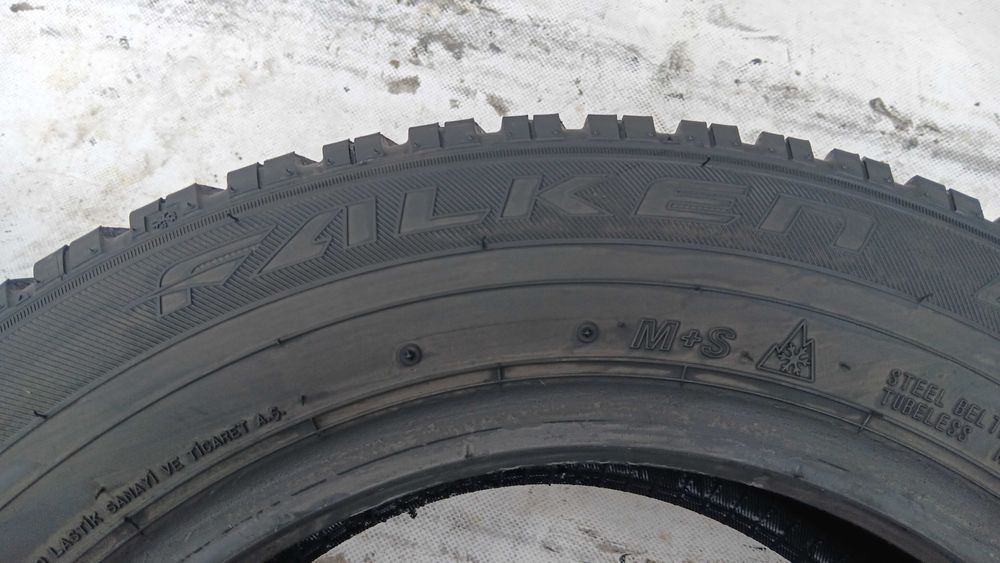 175/65/14 Falken eurowinter hs01