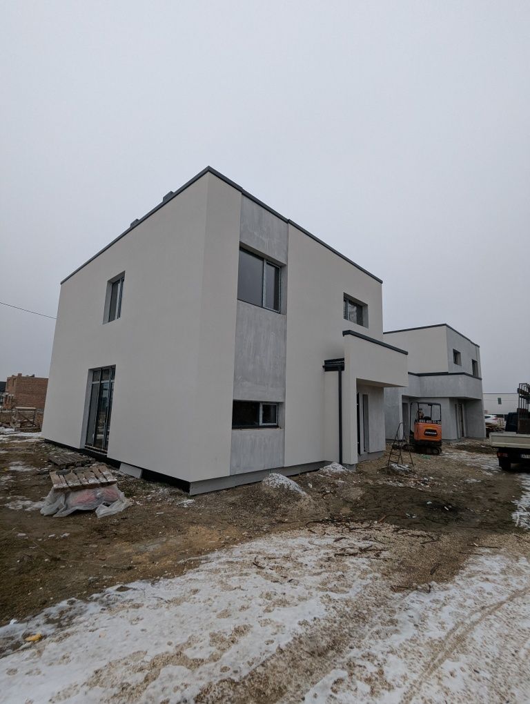 Продаж приватного будинку в Крихівцях