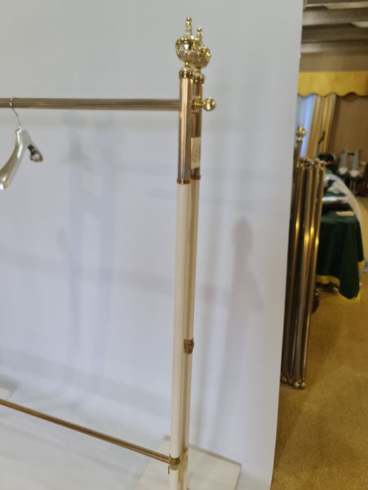 Продам торговое оборудование