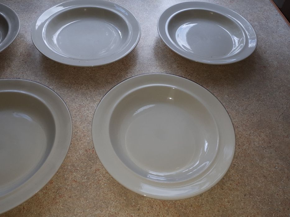 5 szt Bezowe kremowe talerze głębokie prl Pruszków