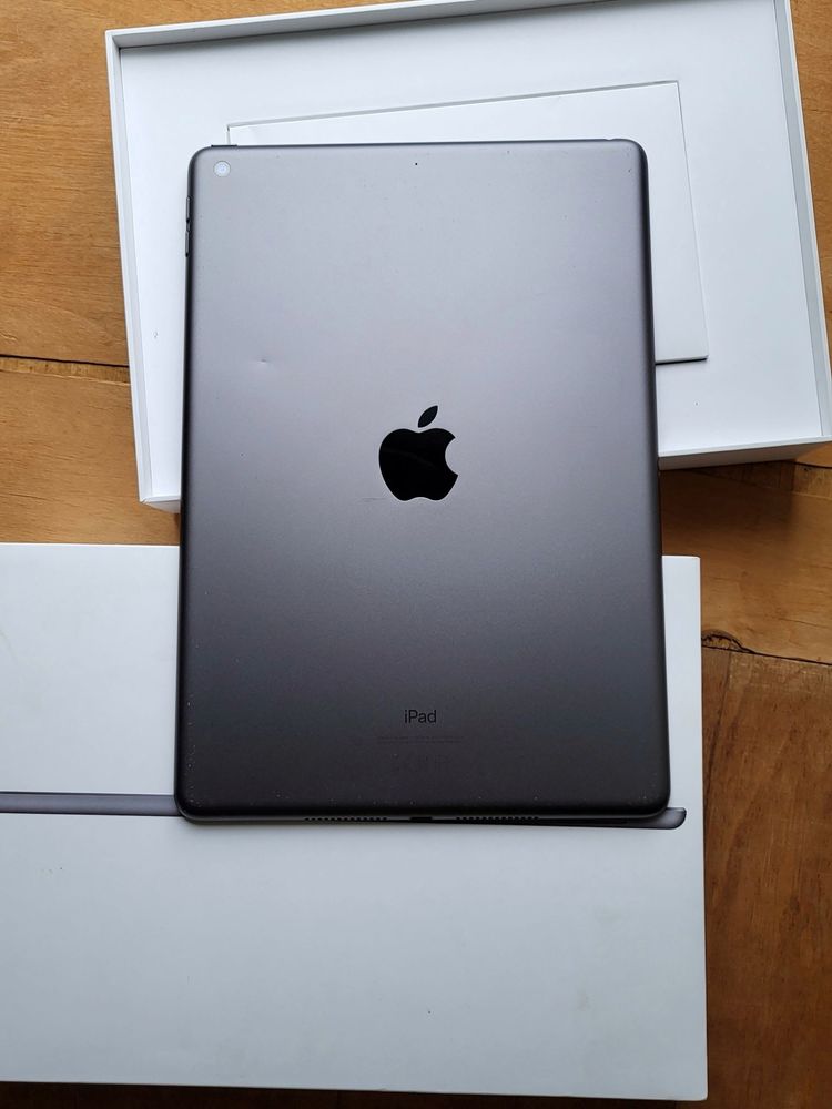 iPad 10.2" 2020 32 ГБ wifi версія планшет apple 8 gen