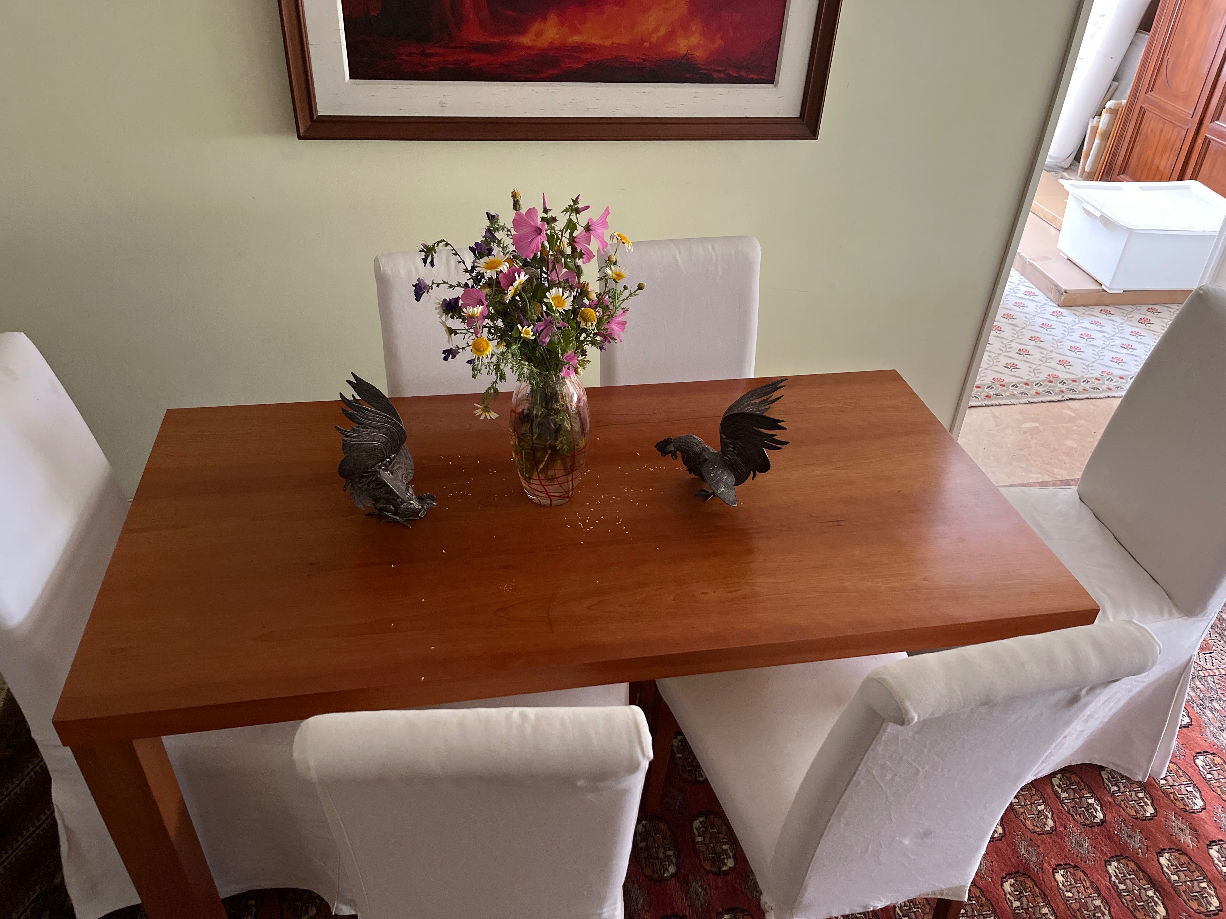 Mesa de jantar com 6 cadeiras