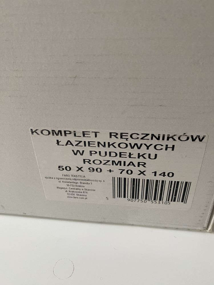 Kpl. 2 recznikow na prezent w pudelku-różowe