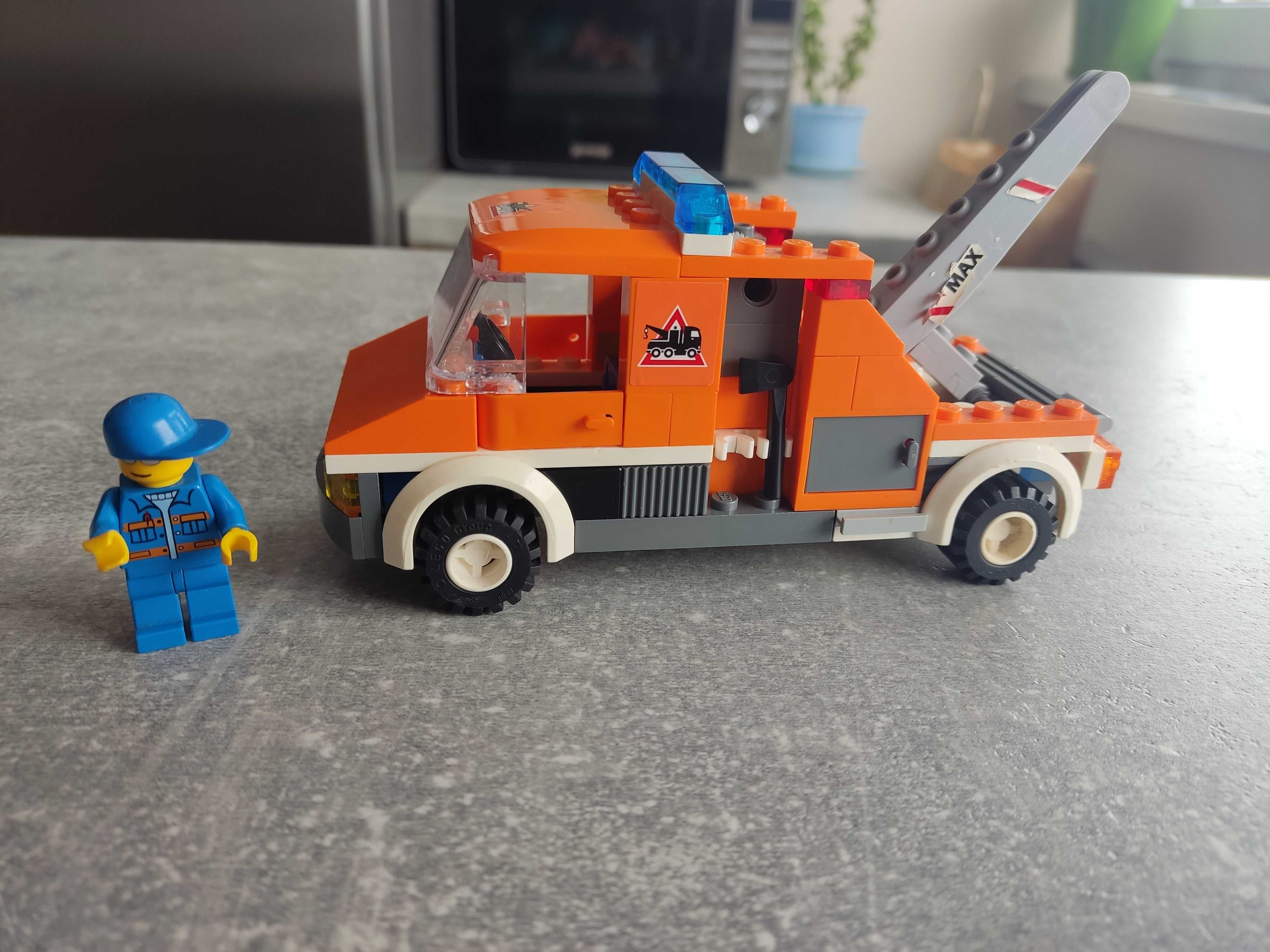 LEGO city pomoc drogowa