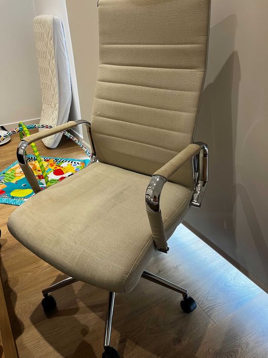 Cadeira de escritório PAAL (Kolumbus da CLP) – Ergonómica, creme