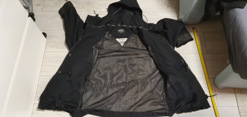 HAGLOFS kurtka męska z kapturem  rozmiar XL/XXL stan super