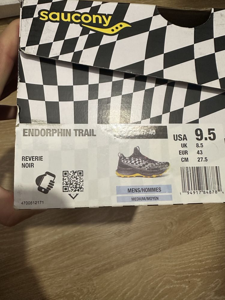 Продам Кросівки чоловічі Saucony Endorphin Trail 43 р.