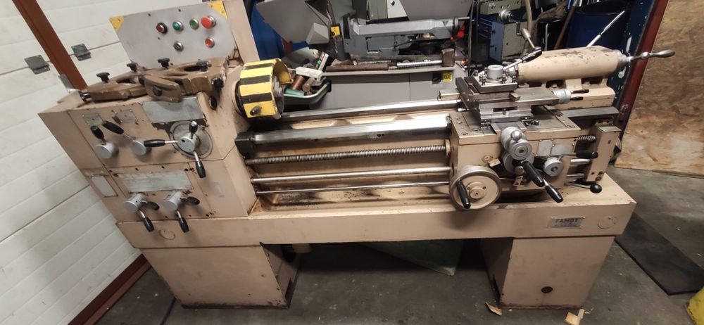 Tokarka TUM 25B tug tuj