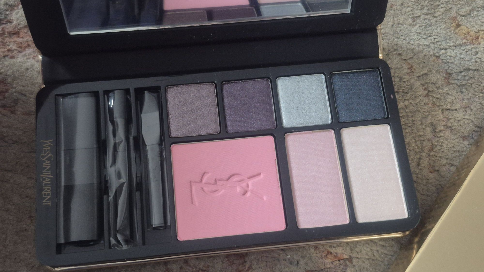Yves Saint Laurent High On Stars paleta do makijażu twarzy i oczu