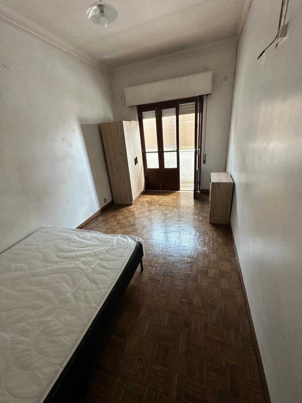 Arrenda-se quarto (Sétubal)