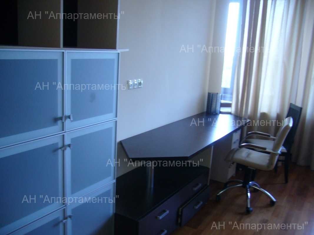 Продам 3к-студию в новострое, 90м, дизайн.ремонт, 2 лоджии, Центр