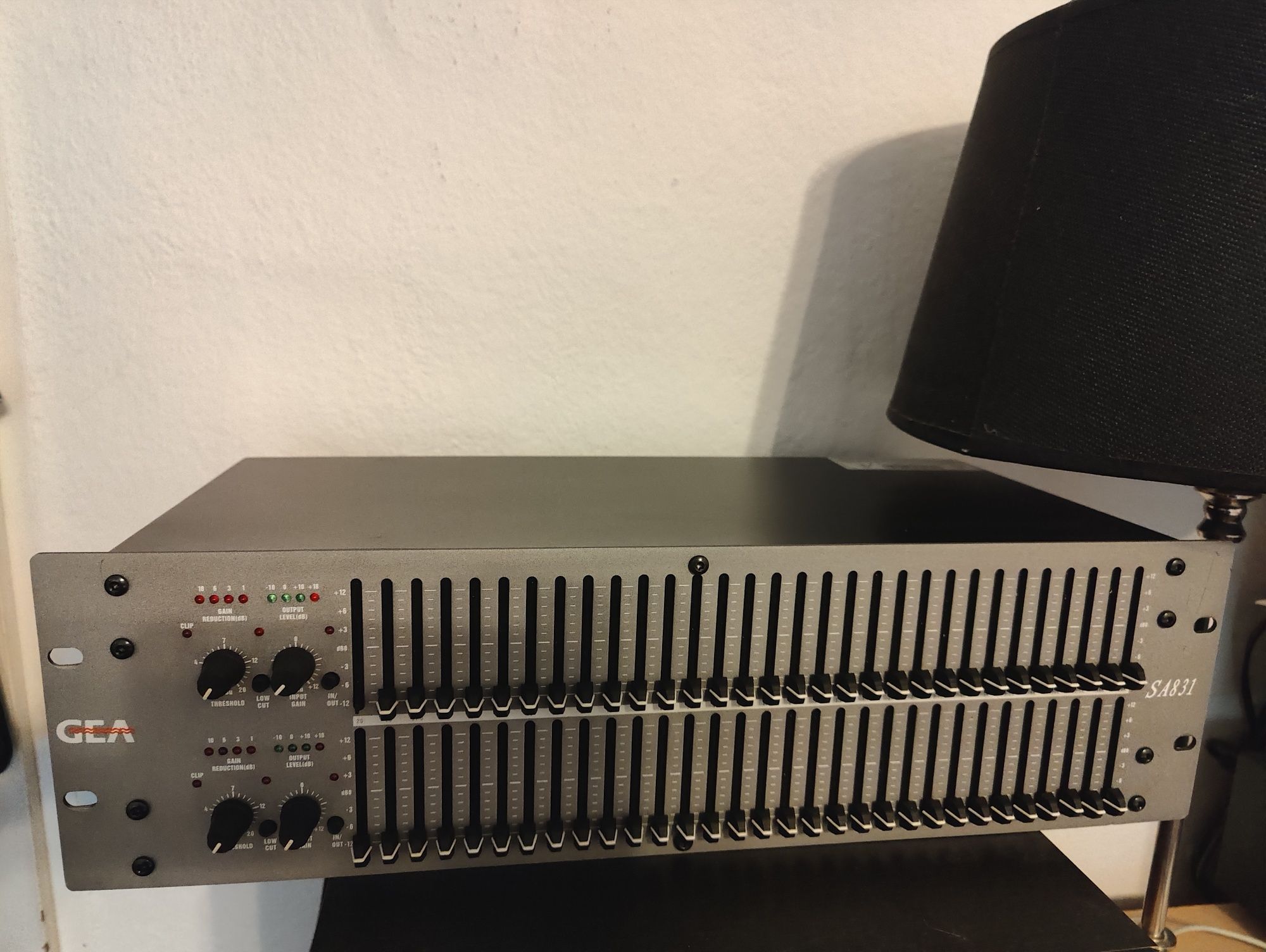 Эквалайзер GEA SA831  60 полос