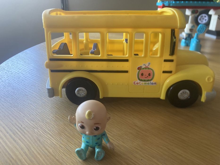Cocomelon and Bus
