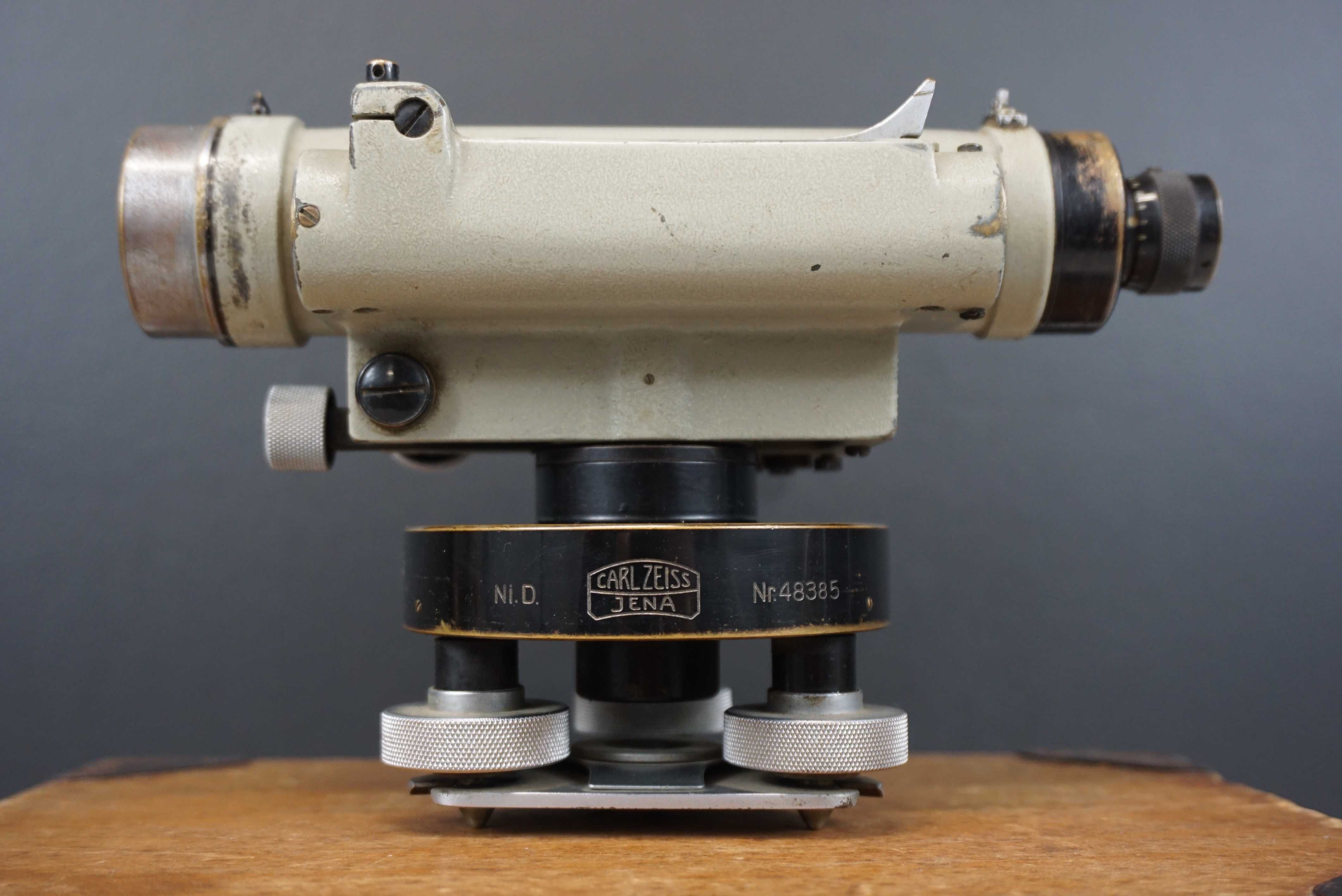 Zabytkowy niwelator Carl Zeiss Jena Ni. D. skrzynka zestaw stary