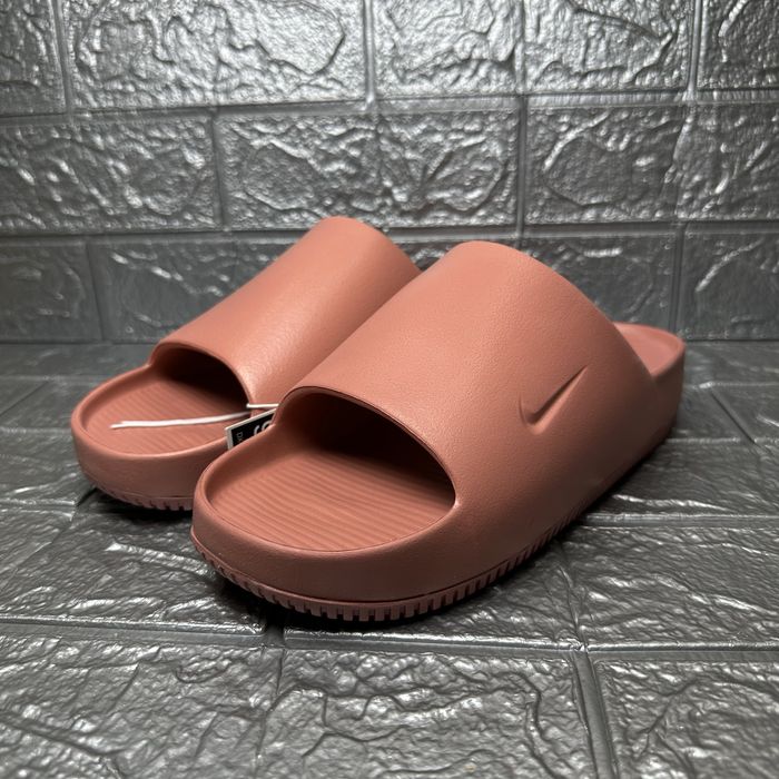 Жіночі слайдери Nike Calm Slide DX4816-601 тапочки