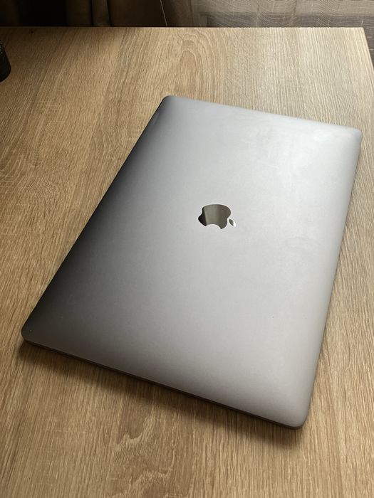 MacBook Air 2020 8/256gb m1