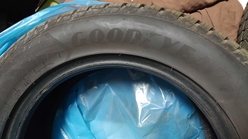Goodyear Ultragrip 8 205/60R16 92H, 4417 7mm