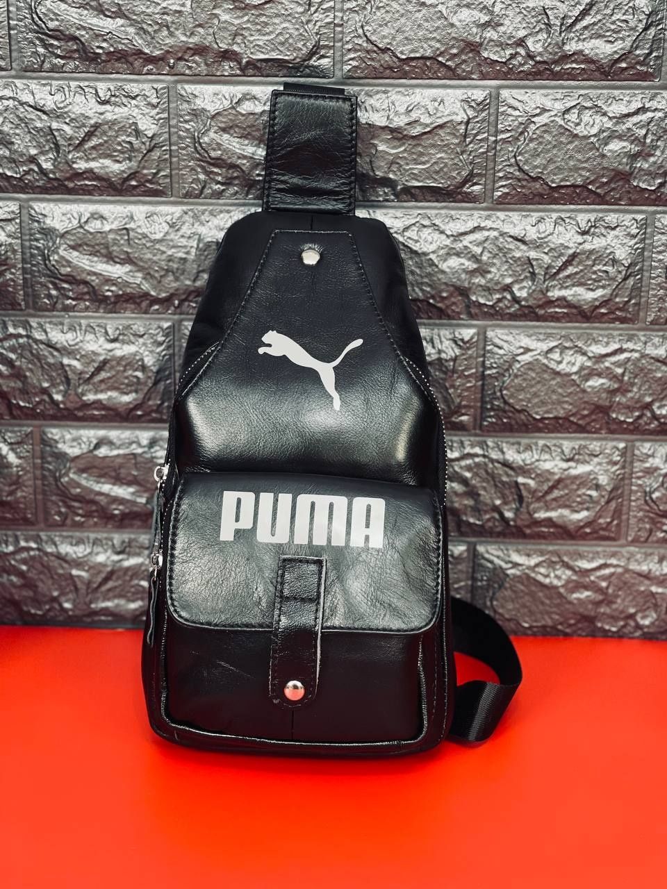 Мужская кожаная бананка сумка на грудь черная Puma   Барсетка Слинг