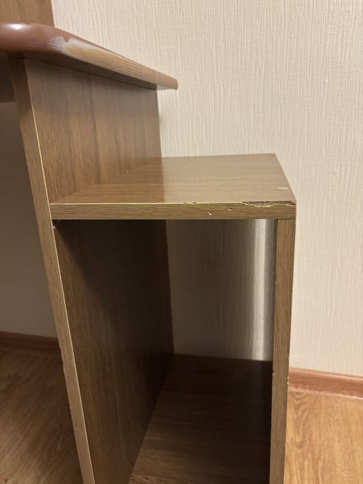 Компʼютерний стіл