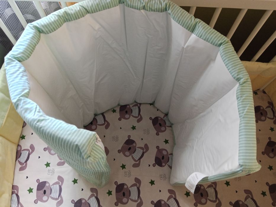 Materac z gąbki dodatkowy do łóżeczka dziecięcego