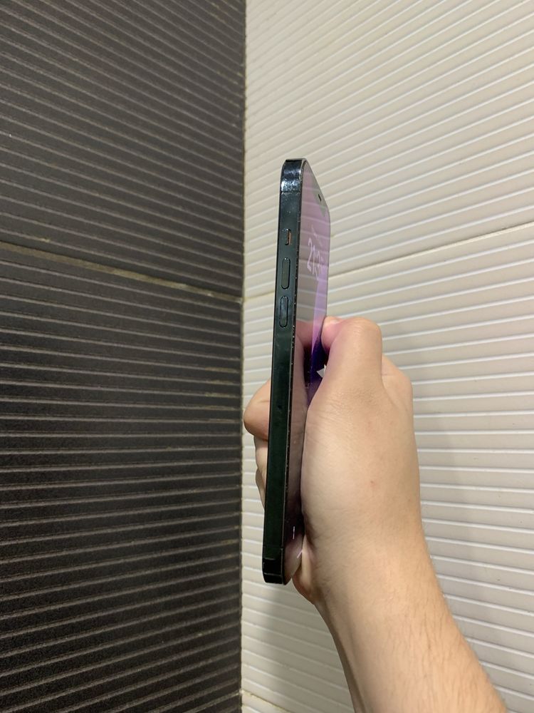 iPhone 12 Pro Max — Синий как ночь над Либерти-Сити