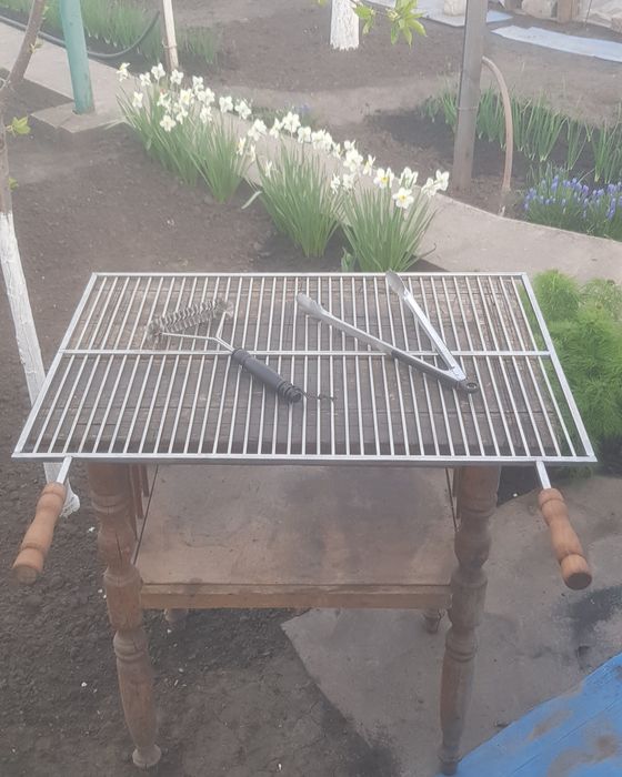 Щетка для чистки решеток, щипцы, шампура, решетка из нержавейки