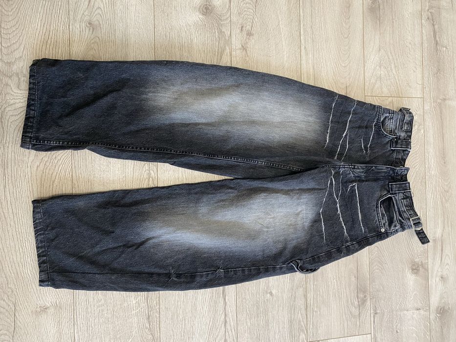 джинси bershka .