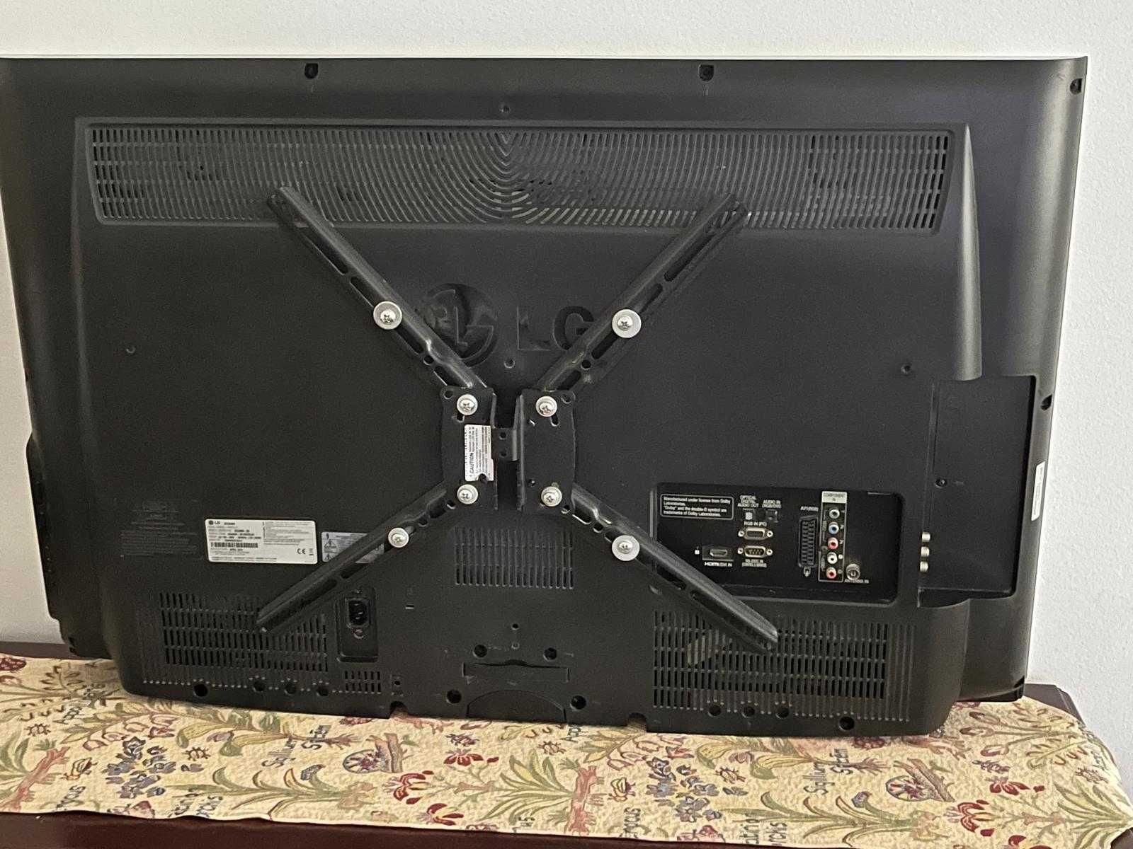 Televisão LG 37" de parede