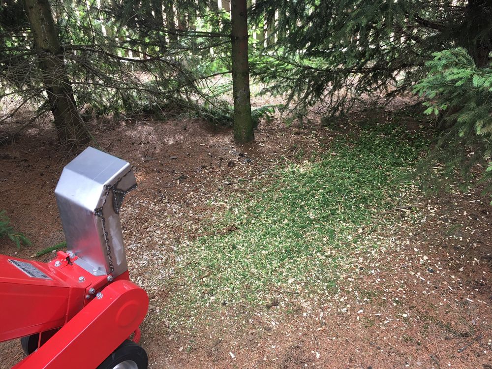 Rębak, rozdrabniacz do gałęzi, łuparka, wycinarka darni - wynajem