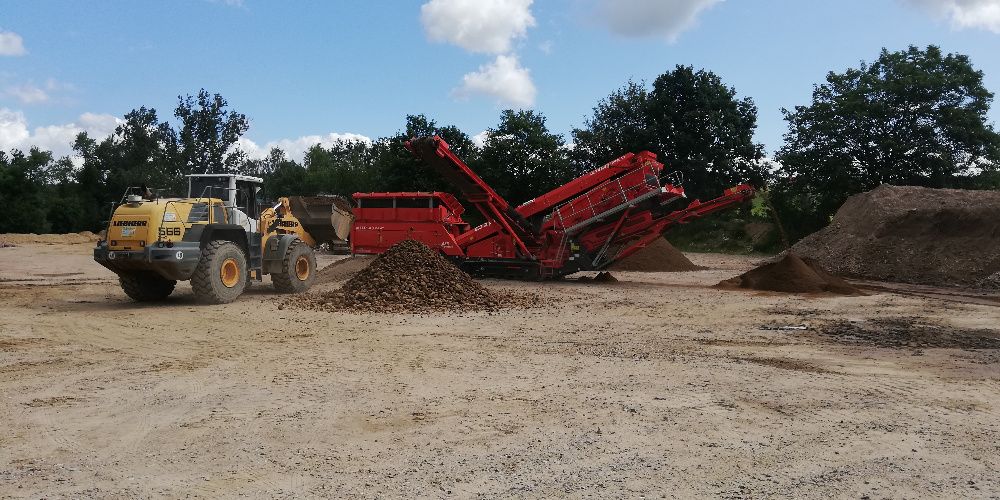 Kruszarka,Usługi Kruszenia kruszarka szczękowa,stożkowa,gruz,kamień