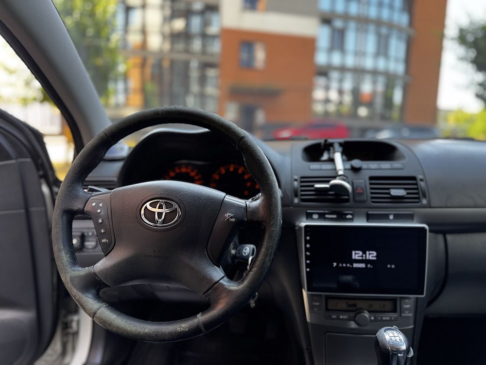 Продається Toyota Avensis