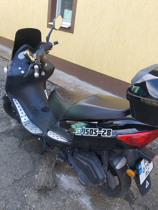 Скутер Spark sp150s28
