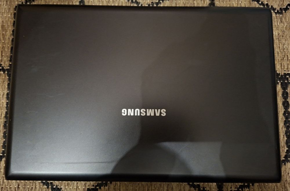 SAMSUNG R519 - laptop sprawny