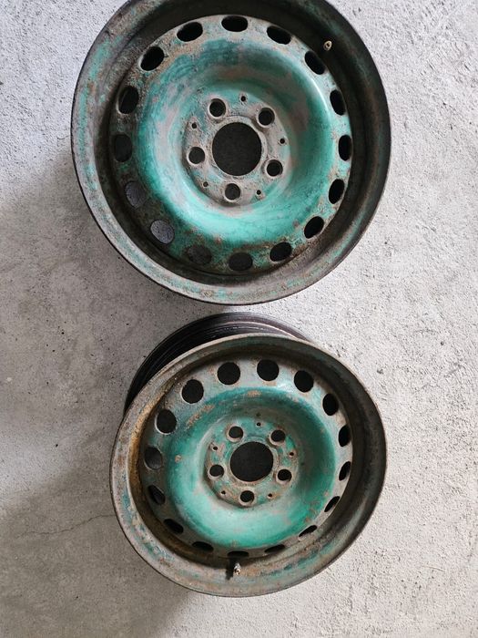 Диски металічні 5×112 15R Vito/Sprinter.