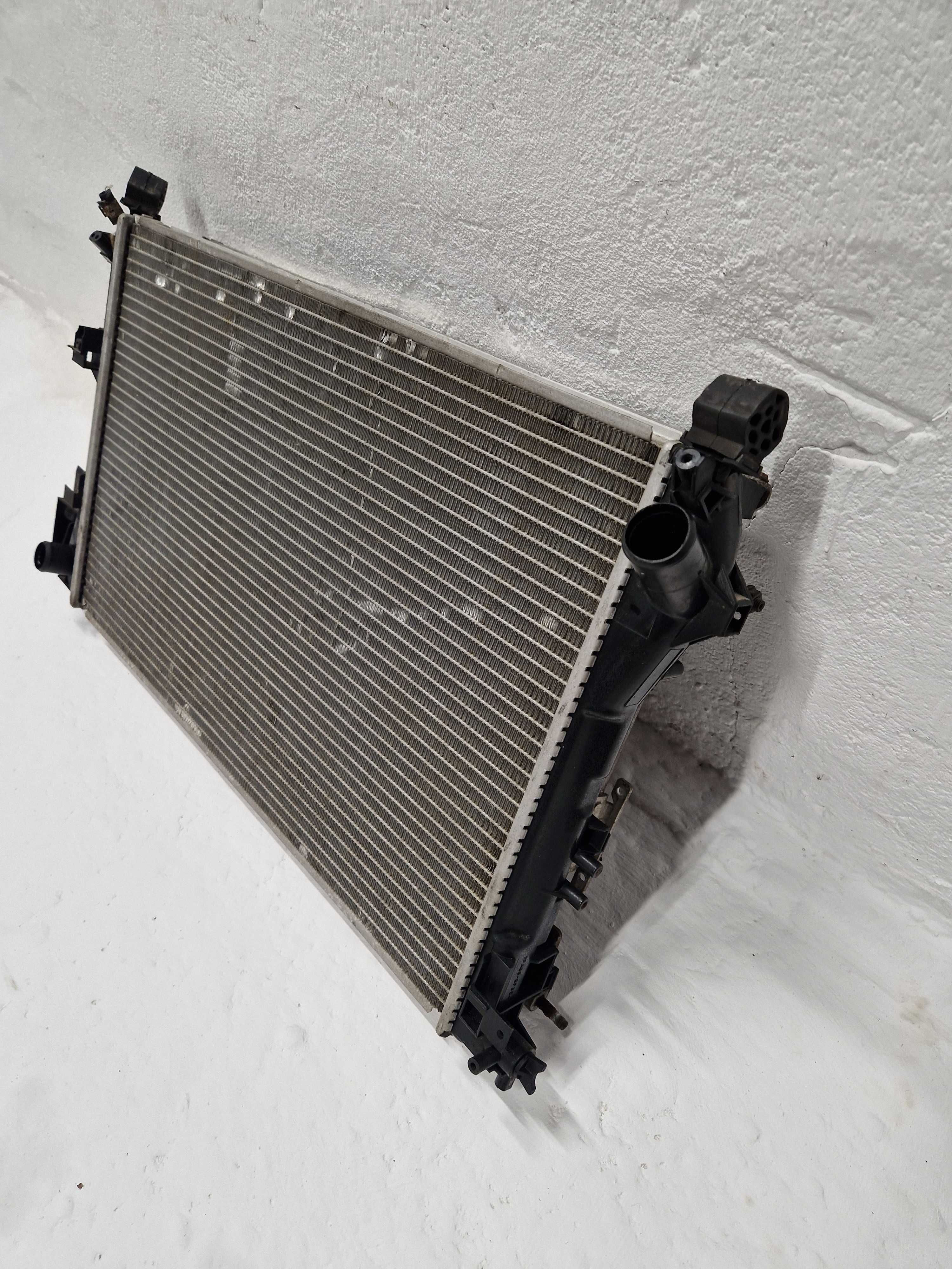 Komplet Chłodnica Chłodnice Klimatyzacji Wody Vectra C 1.8 16V 2.2