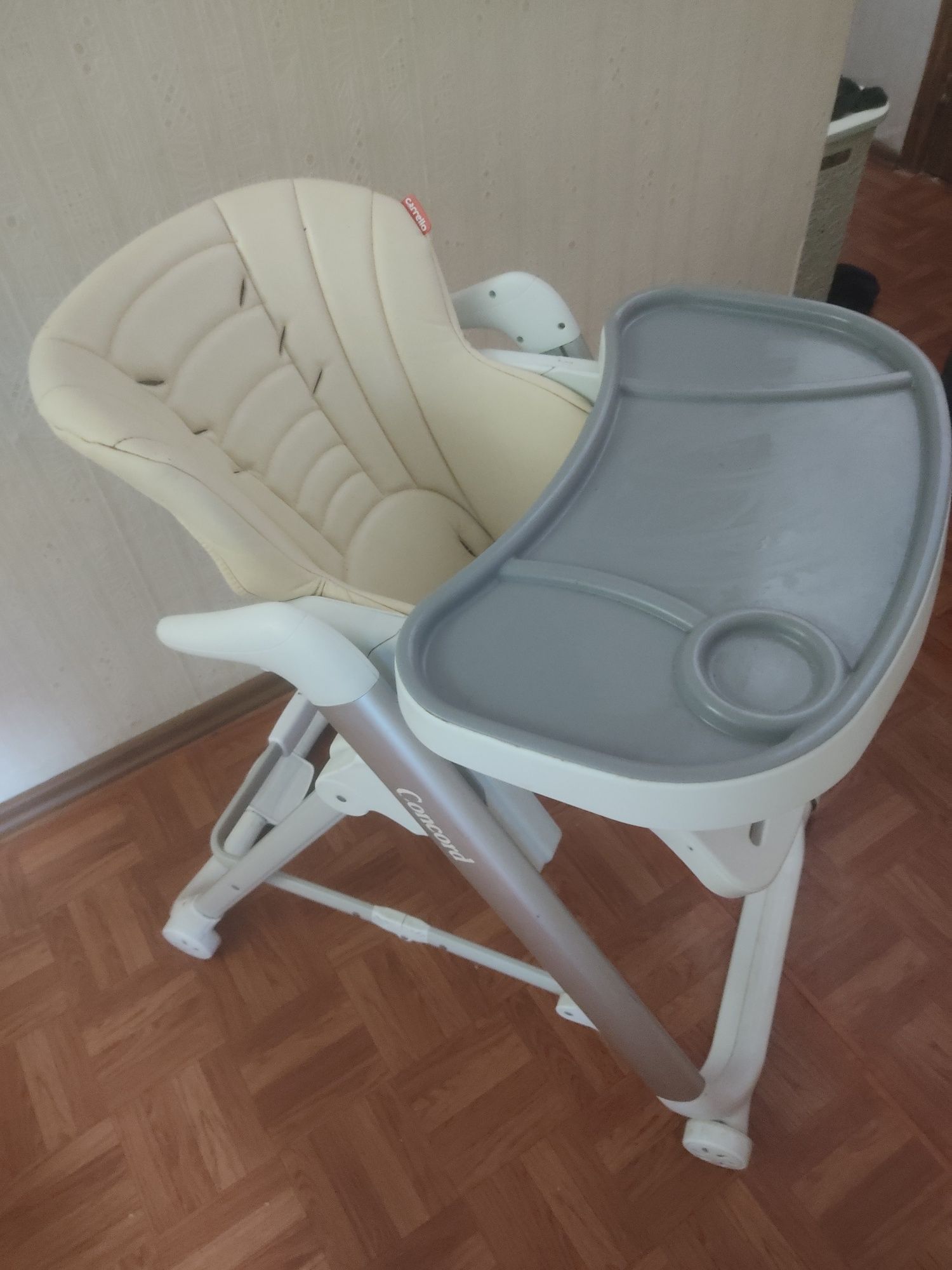 Коляска Stokke з народження до 2 років