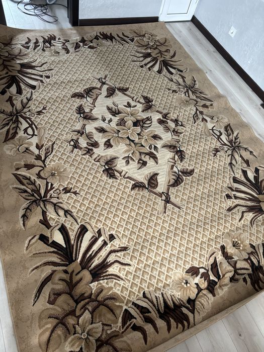 Продам ковер в гарному стані