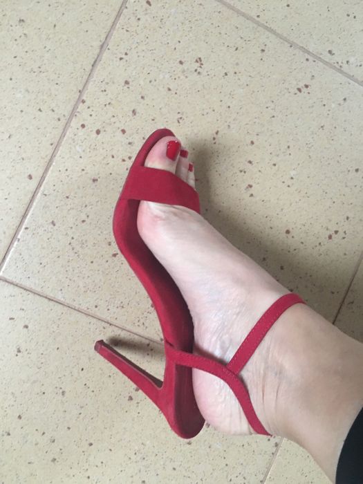 H&M seksowne sandałki na szpilce,zamsz,r.38