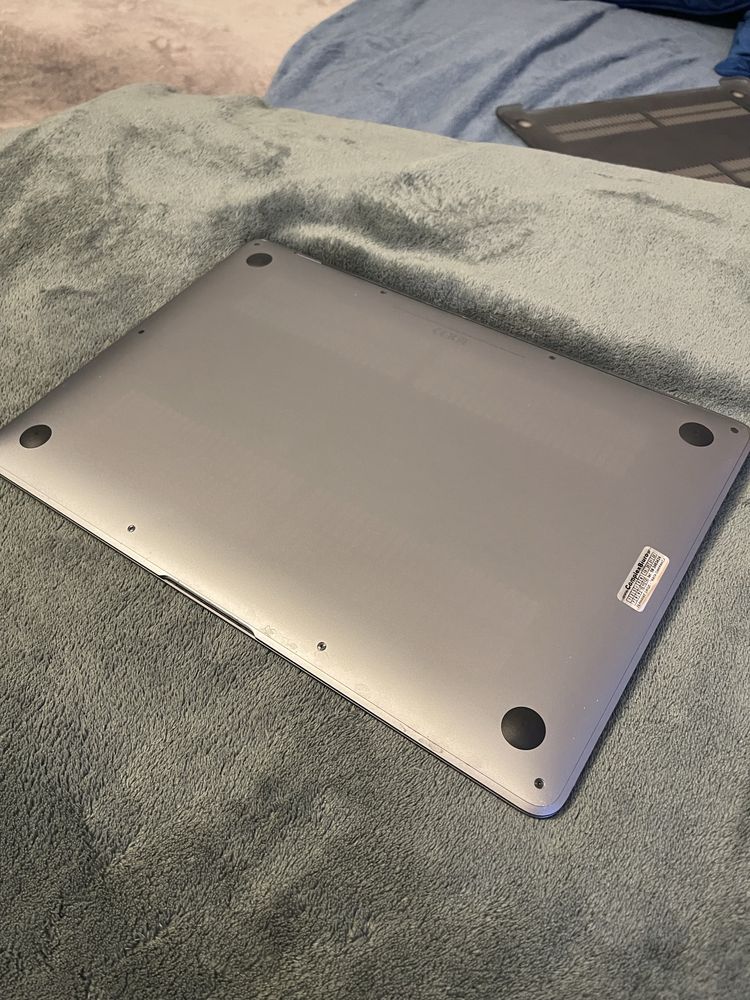 MacBook Air 13 2019